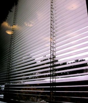 1/7 Blinds-Converging Parallel Lines