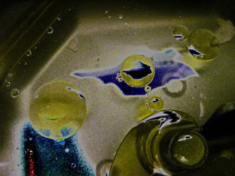 4/5 Oil On Water Solarized