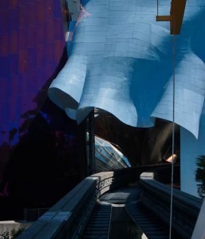 8/7 Monorail-Going Through Back of Museum Pop Art